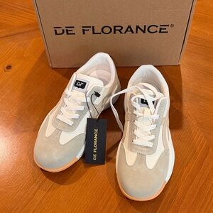 De Florance Women's Cream & White Casual Sneakers